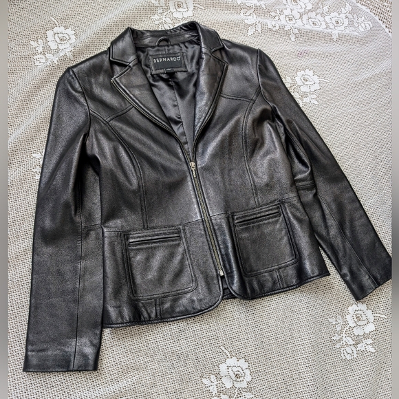 Bernardo Jackets & Blazers - Bernardo Moto Leather Jacket Black Fitted Modern